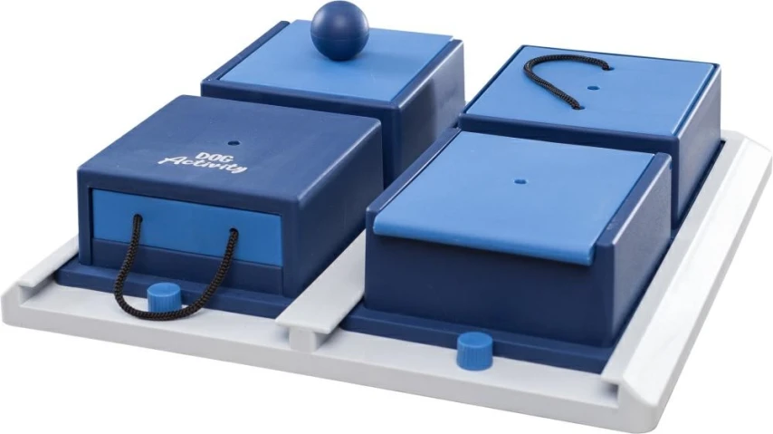 Trixie TX Dog Activity Poker Box 1,31x31 cm