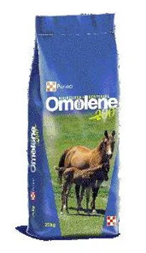 Purina Horse OMOLENE 200 - Alimento per svezzamento e lavoro - Kg.25 - Purina Cavalli